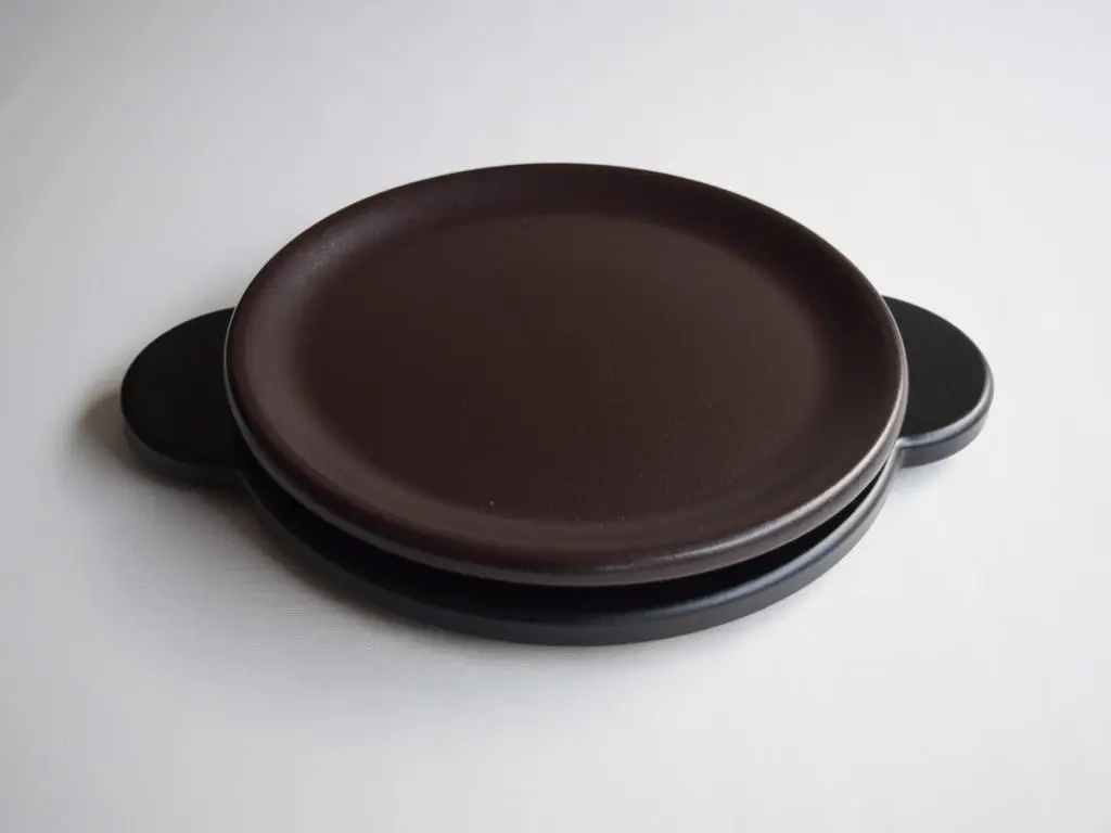 Plato Refractario doble Esmalte 29 cm con soporte madera