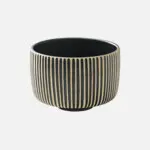 [000701545291000628] Bol Nara Relieve Bicolor Blanco Negro 9,7X6,7 Cm.