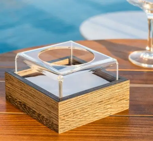 [0626.MADERA] Servilletero Madera Con Tapa 11X11X11 Cm.