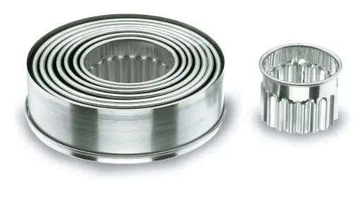 [68070] Cortapastas Redondo Rizado Inox. 9 Unid. 